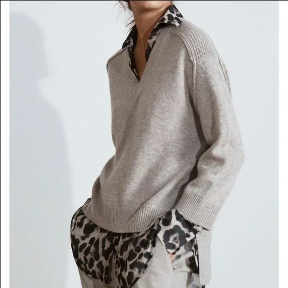 Brochu Walker Light Chia Layered V-neck